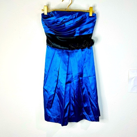 Speechless Strapless Blue Satin Dress with Black Bow - Size 3 - Picture 1 of 10